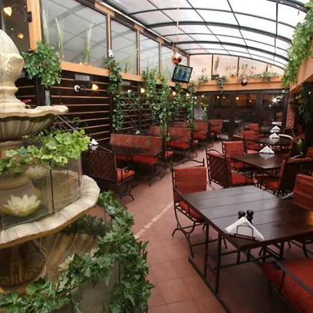 Apartment Center Brand New 4